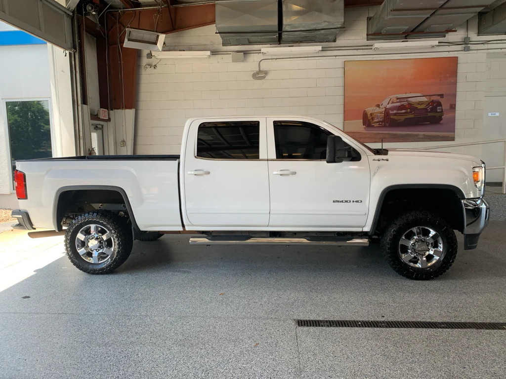 Used 2015 Summit White GMC SLE image 10