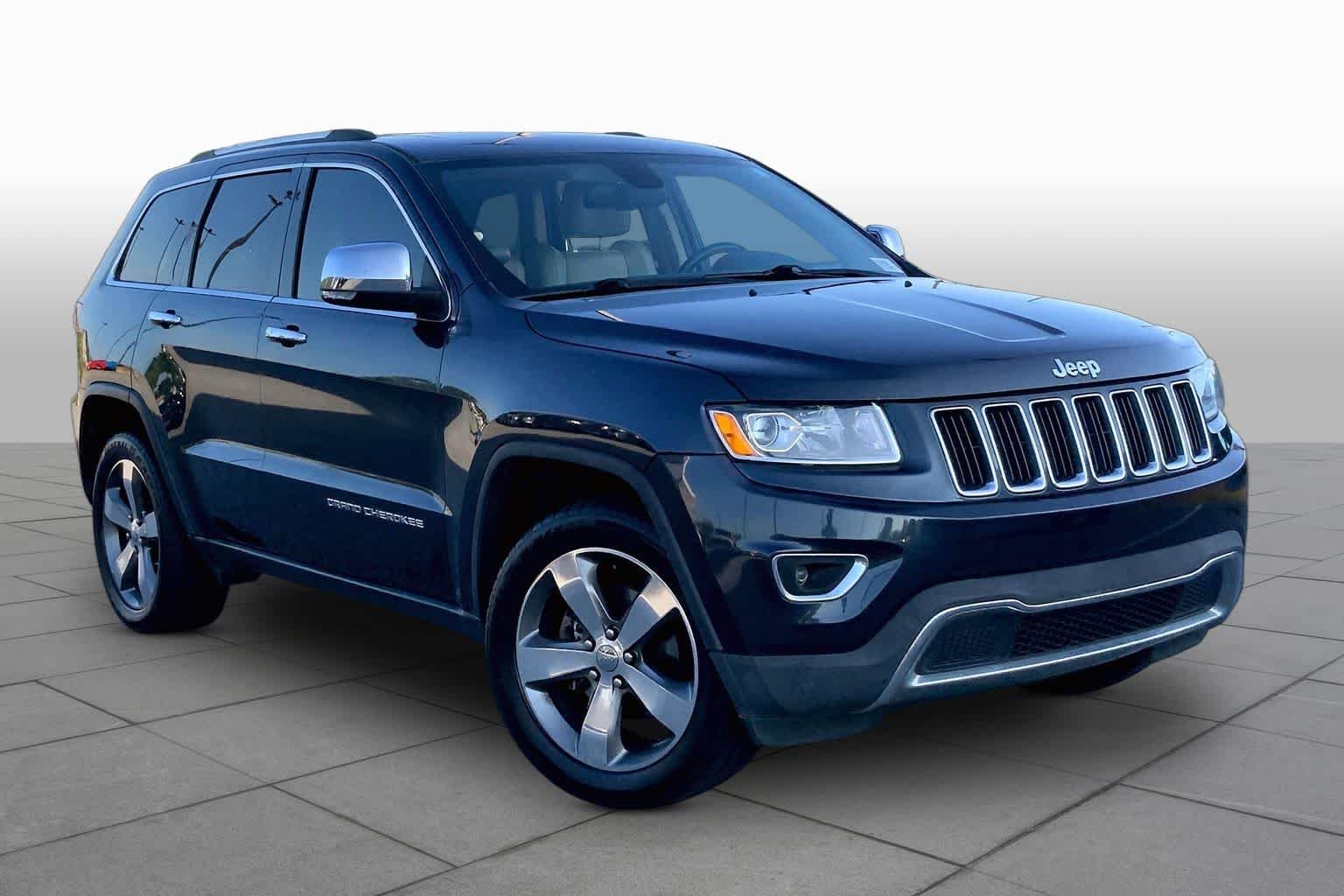 Used 2015 Maximum Steel Metallic Clearcoat Jeep Limited image 3