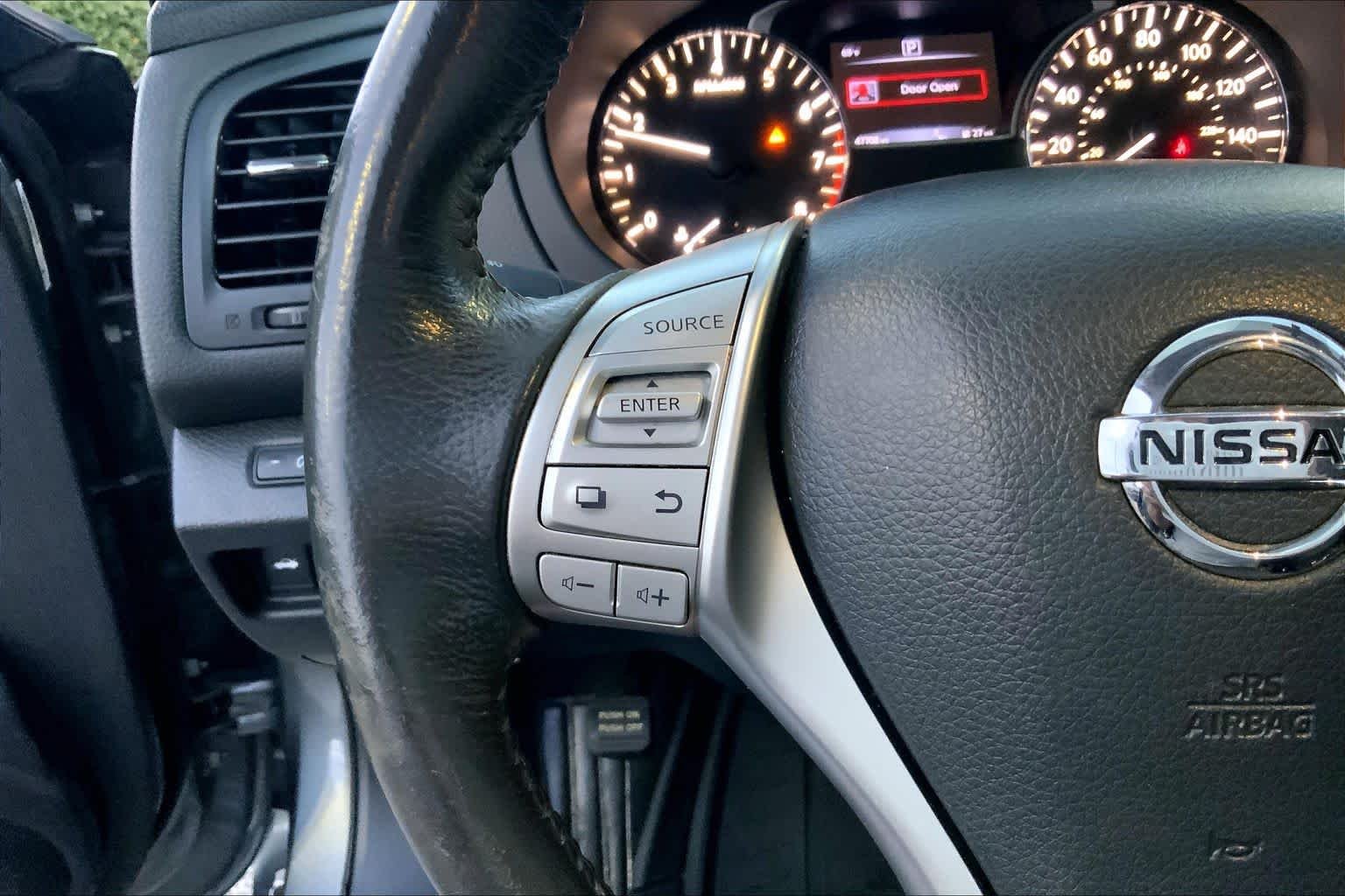 Used 2016 Gun Metallic Nissan 2.5 SV image 19