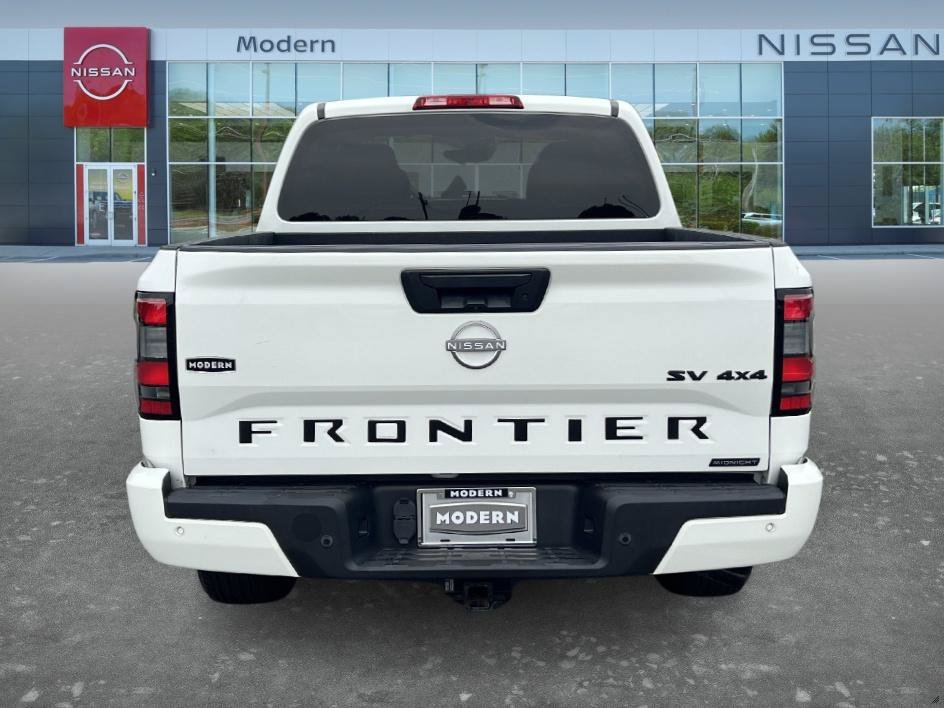 Certified Used 2023 Glacier White Nissan SV image 6