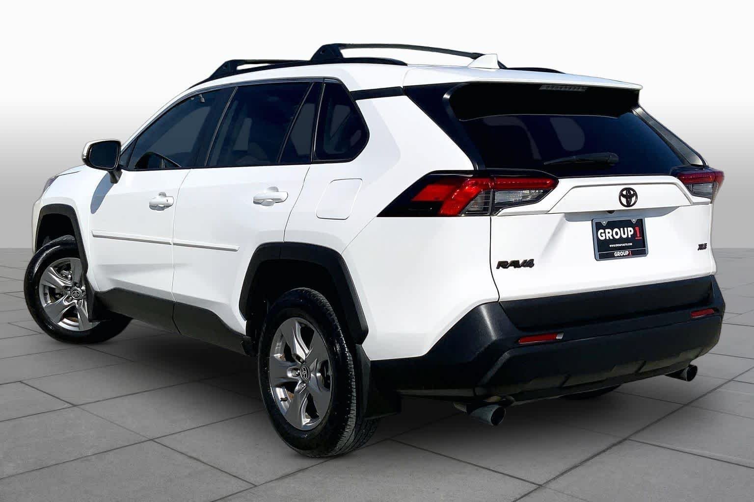 Used 2024 Ice Cap Toyota XLE image 12