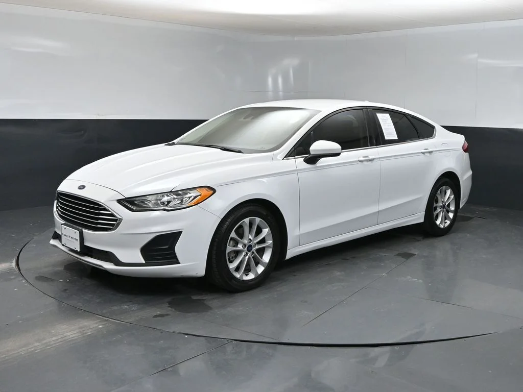 Used 2020 White Ford SE image 7
