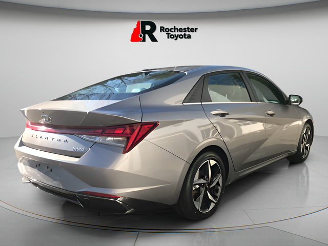 Used 2023 Silver Hyundai Limited image 4
