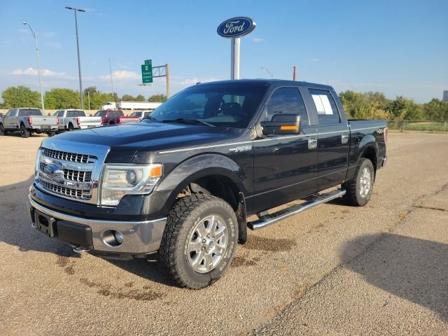 Used 2014 Tuxedo Black Metallic Ford XLT image 18