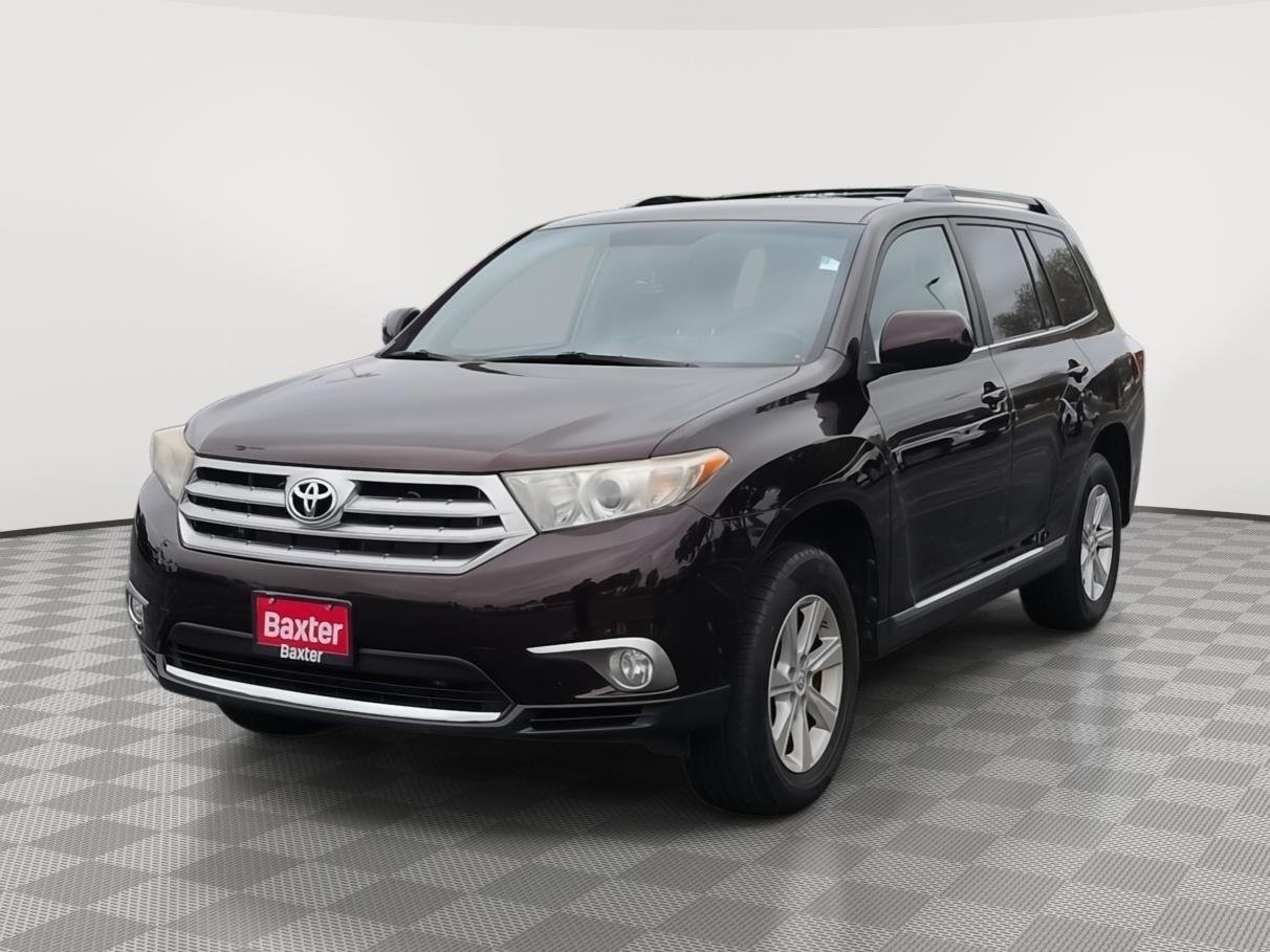 Used 2011 Sizzling Crimson Mica Toyota Base image 16