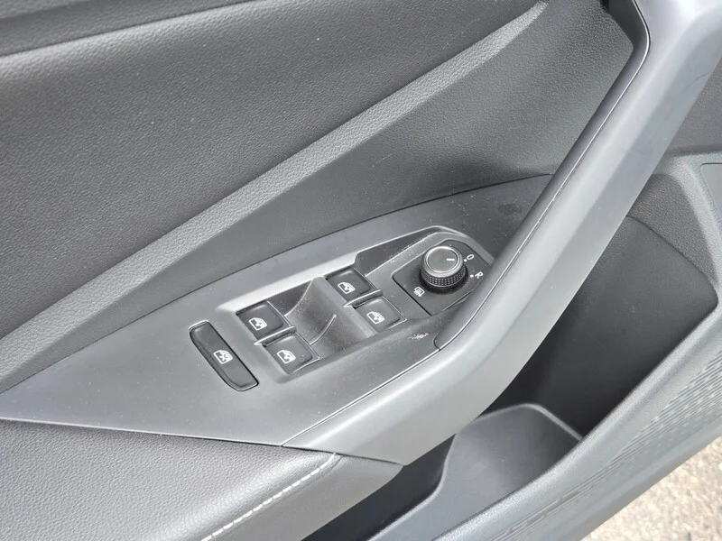 New 2026 White Volkswagen 1.5T Sport image 9