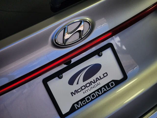 Used 2023 Silver Hyundai SEL image 9