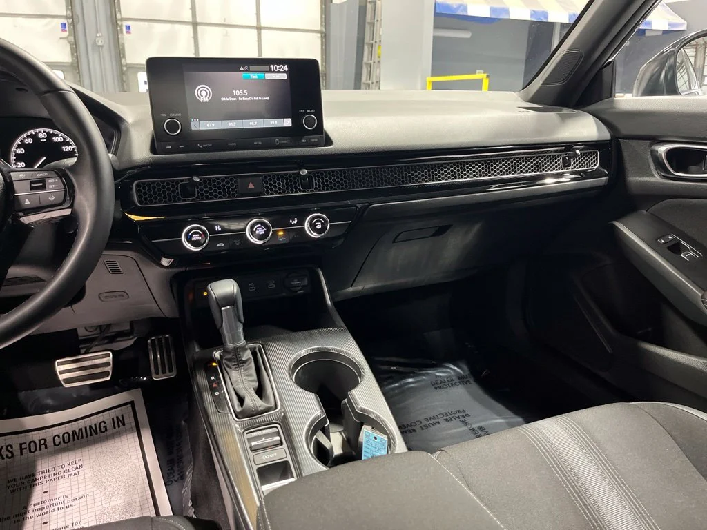 2025 Honda Civic Sport - Photo 20