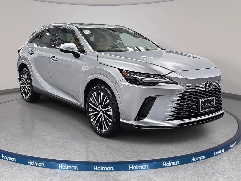 New 2026 Iridium Lexus PREMIUM PLUS image 3