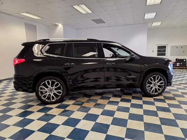 New 2027 Ebony Twilight Metallic GMC Denali Ultimate image 9