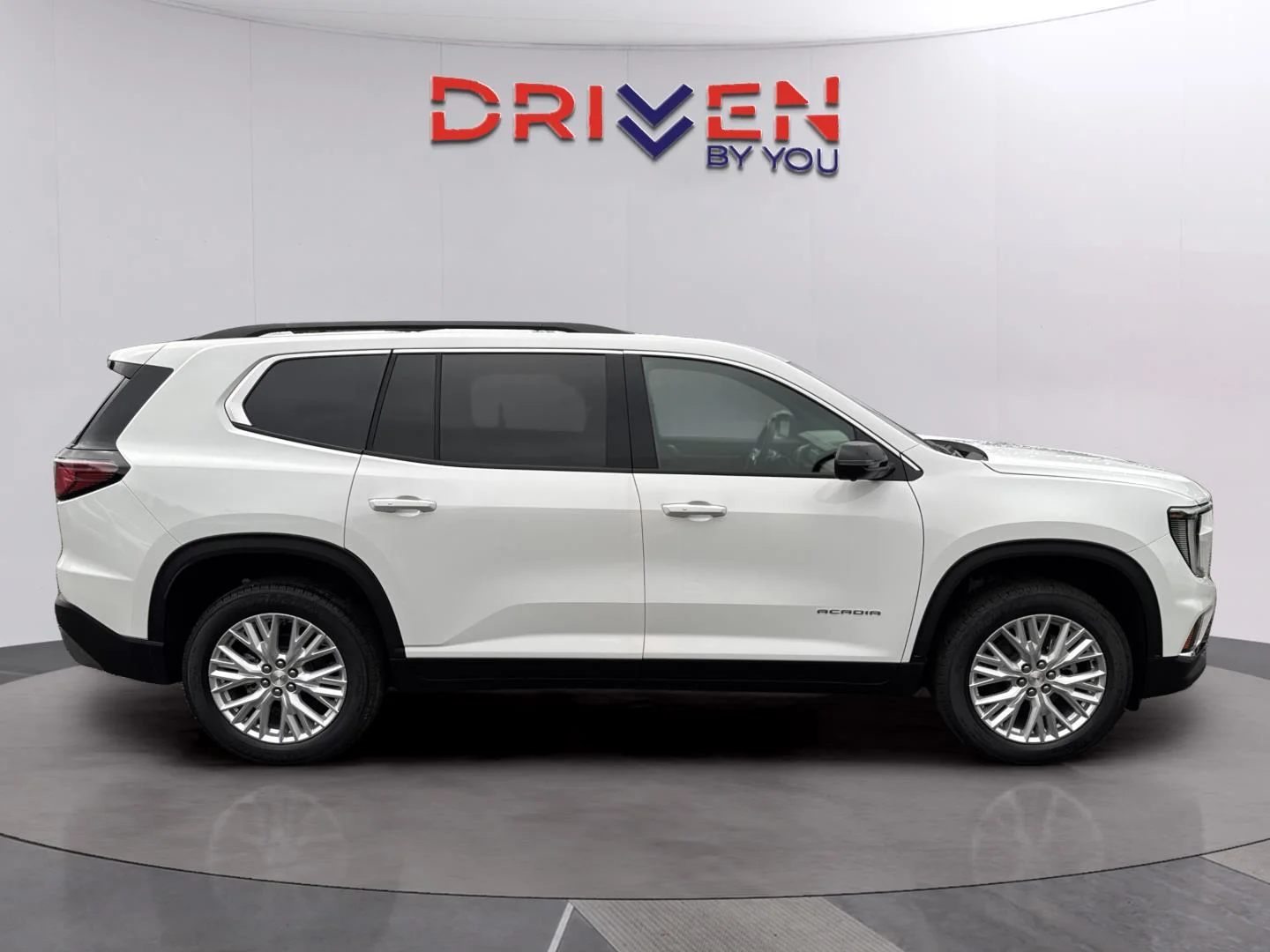 New 2026 Summit White GMC Elevation image 6