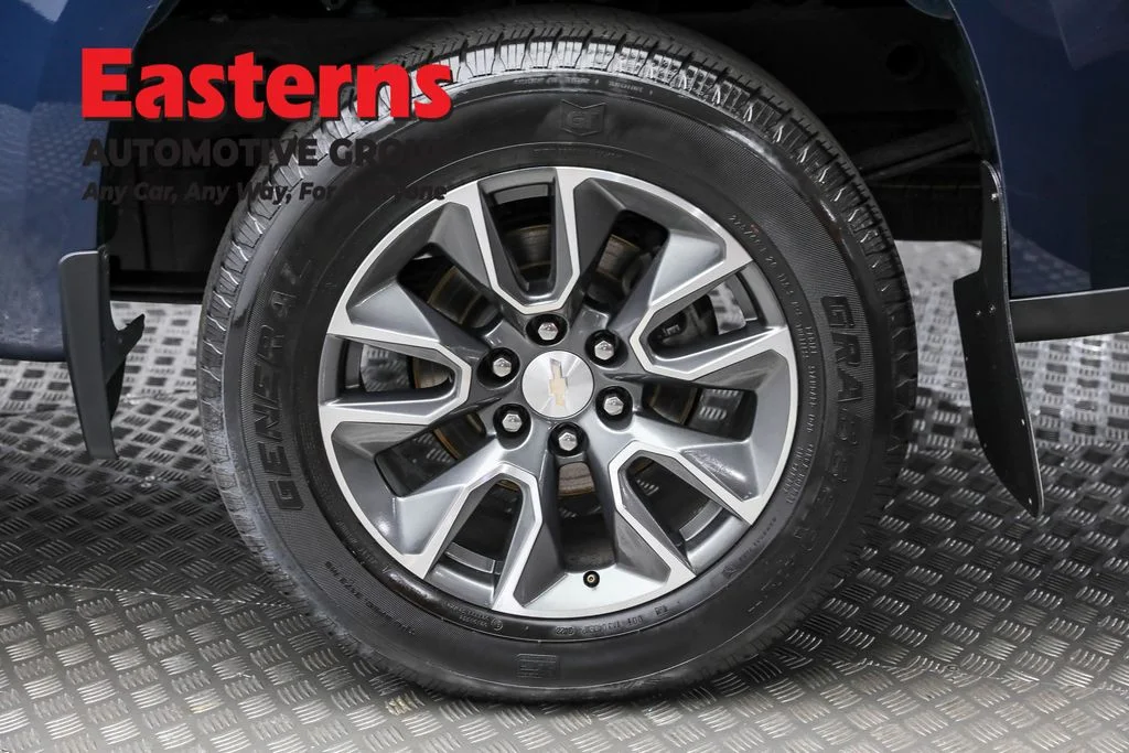 Used 2022 Blue Chevrolet LT image 8