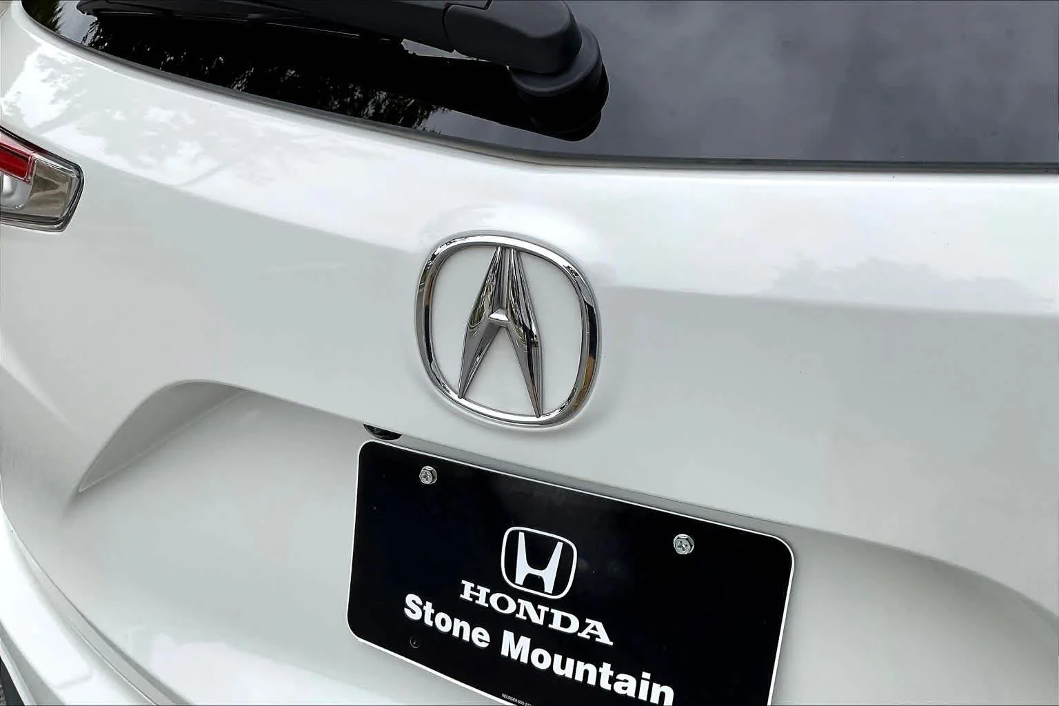 Used 2020 Platinum White Pearl Acura  image 10