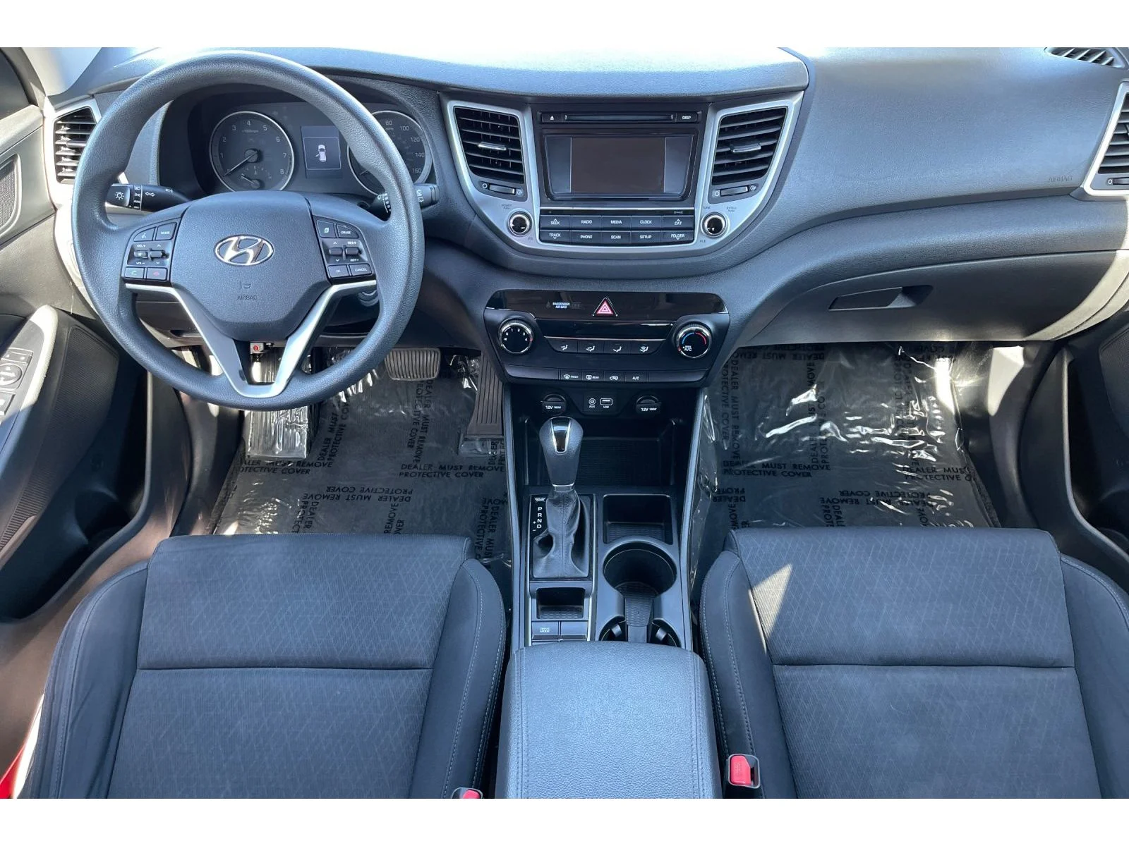 Used 2016 Ash Black Hyundai SE image 15
