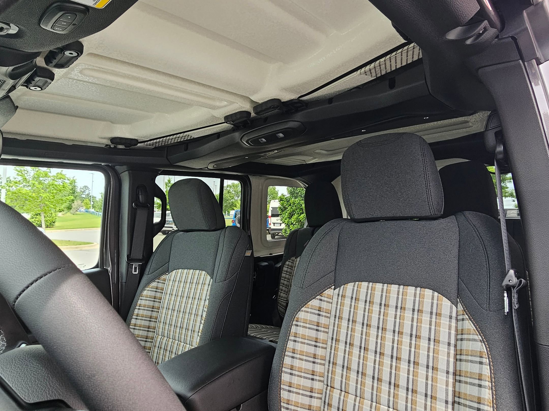 New 2026 Granite Crystal Metallic Clear-Coat Exterior Paint Jeep 85th Anniversary image 20