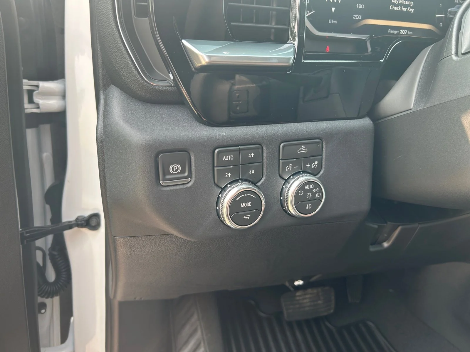 New 2026 Summit White GMC Elevation image 15
