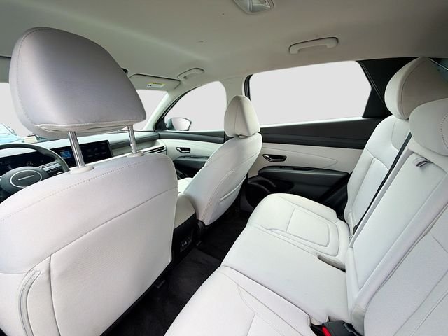 2025 Hyundai Tucson SE - Photo 23