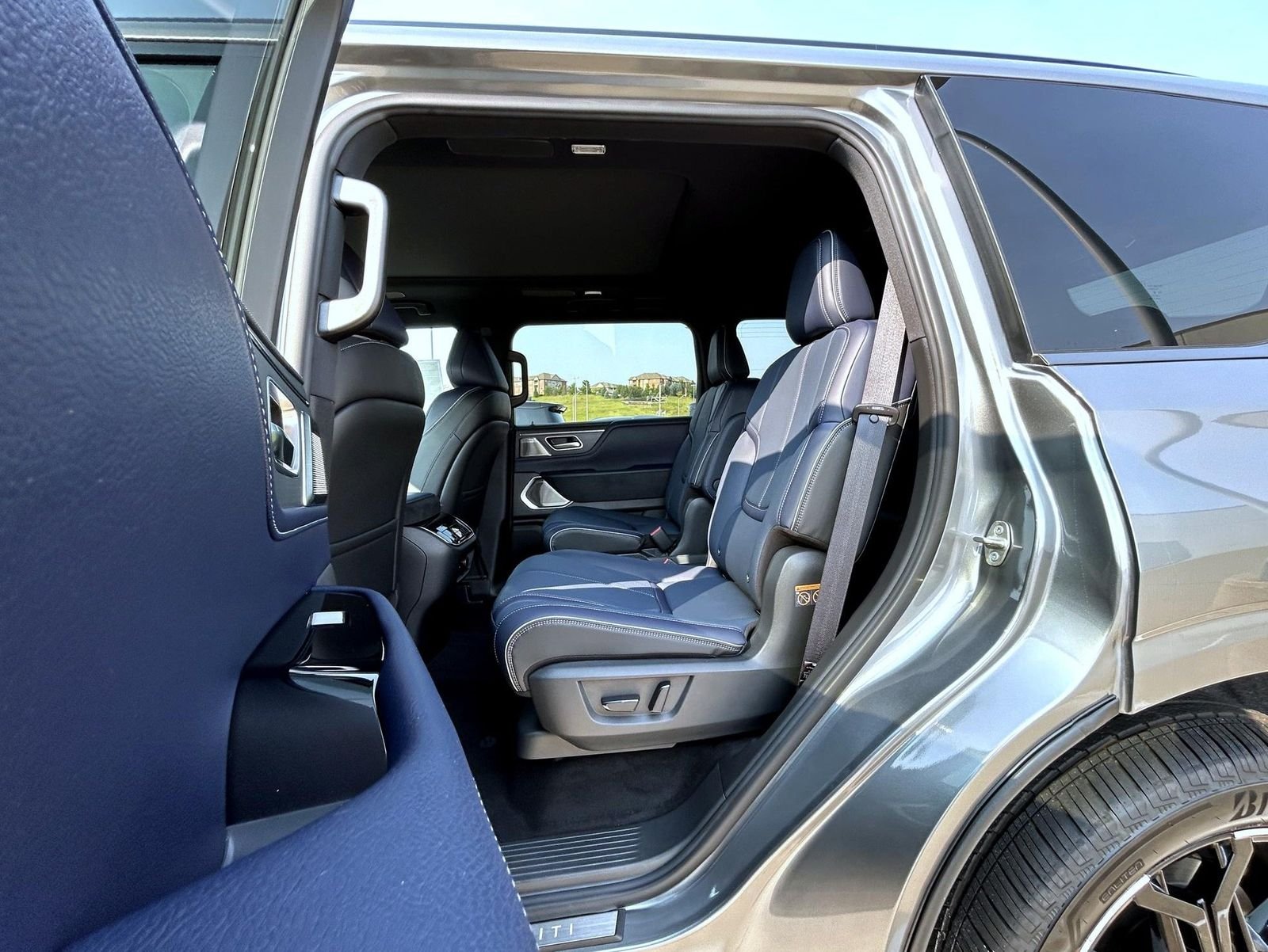 New 2027 DYNAMIC METAL INFINITI Sport 4WD image 21