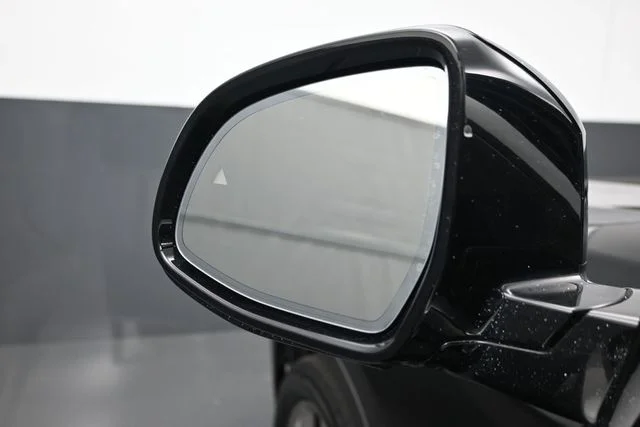 Used 2020 Black BMW xDrive30i image 5