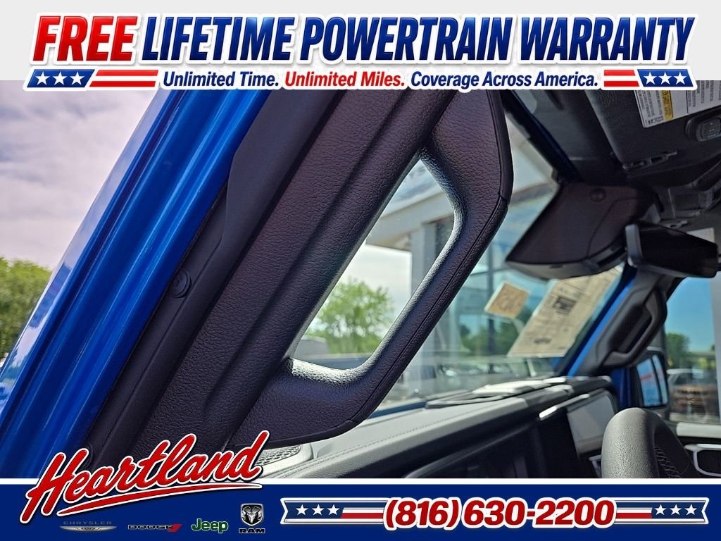 New 2026 Hydro Blue Pearl-Coat Exterior Paint Jeep Rubicon image 44