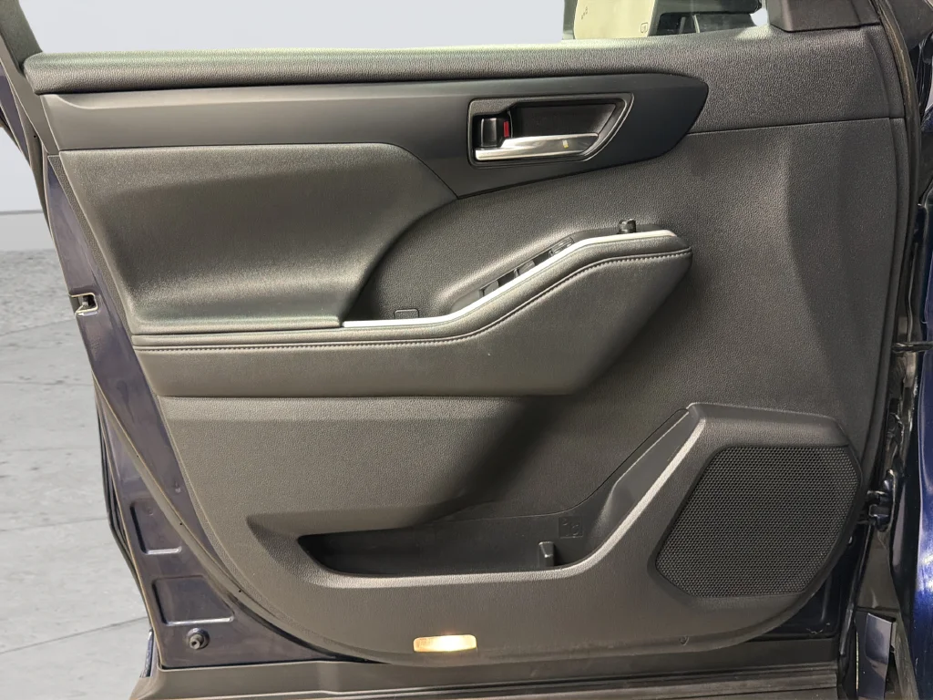 Used 2022 Blue Toyota XLE image 25