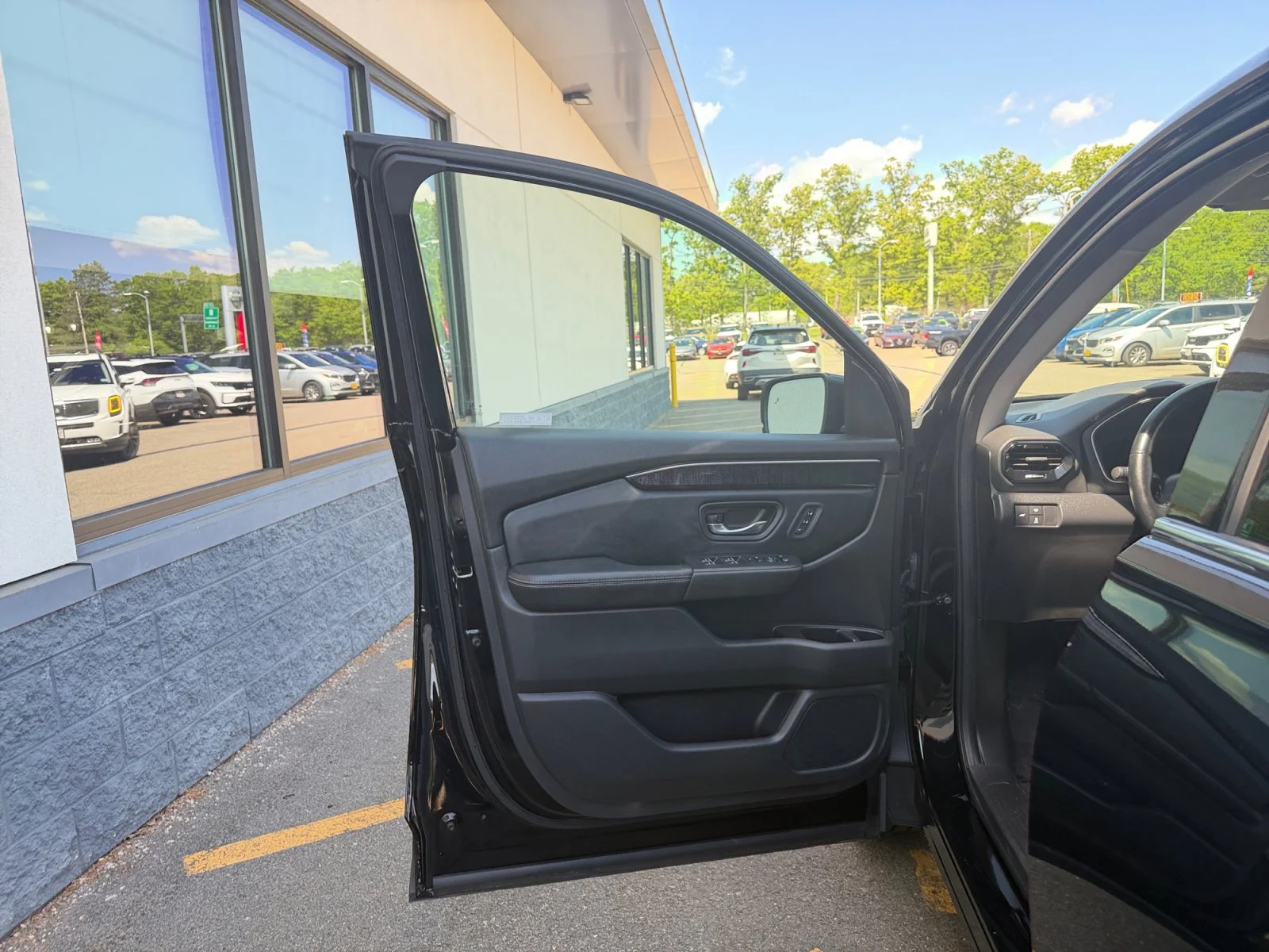 Used 2023 Black Honda Elite image 29