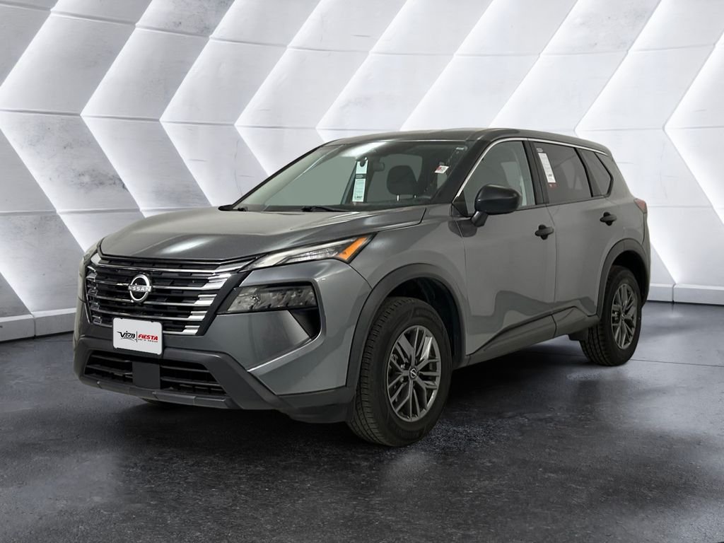 Used 2024 Gray Nissan S image 3