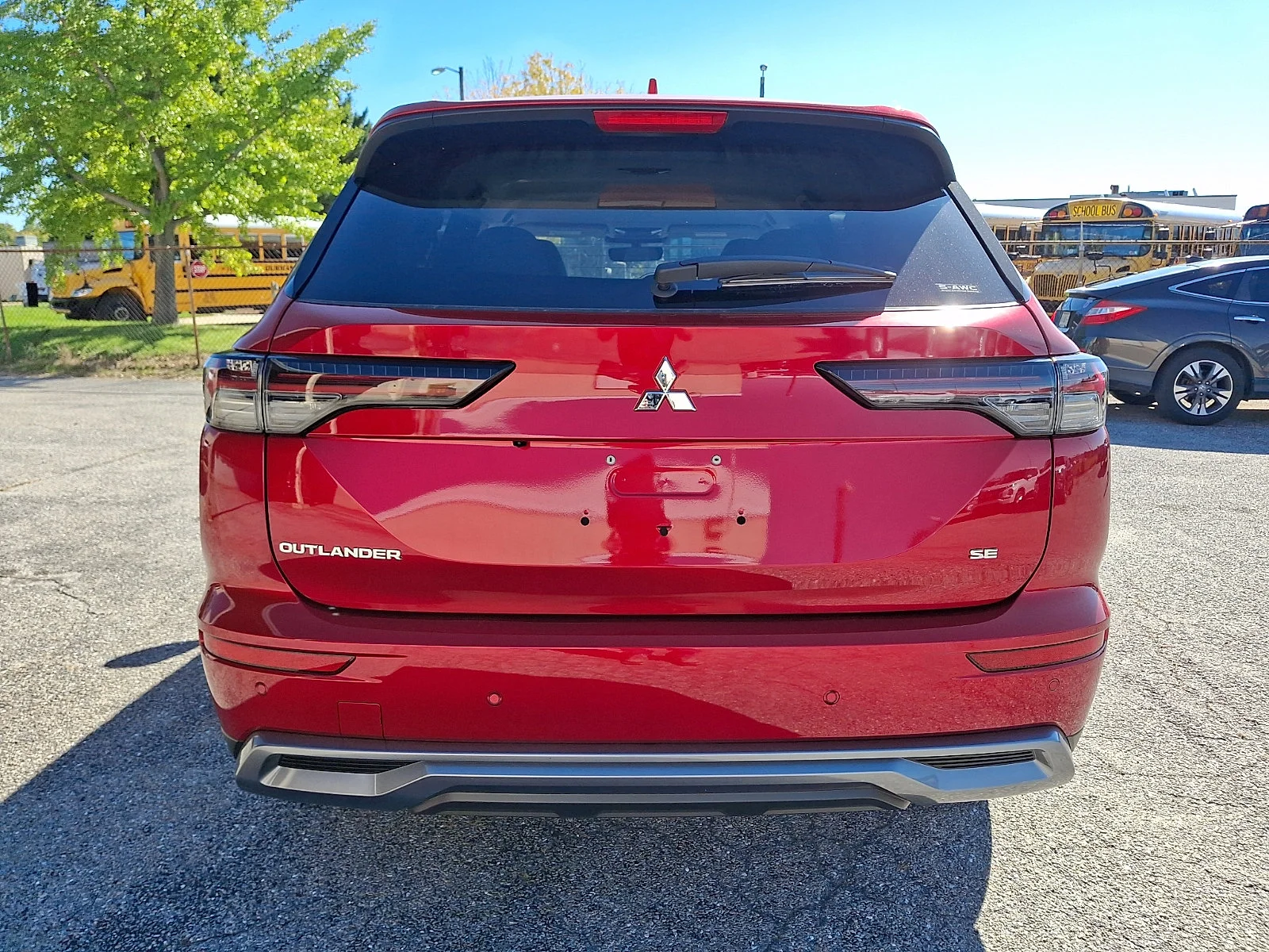 New 2026 Red Mitsubishi SE image 6