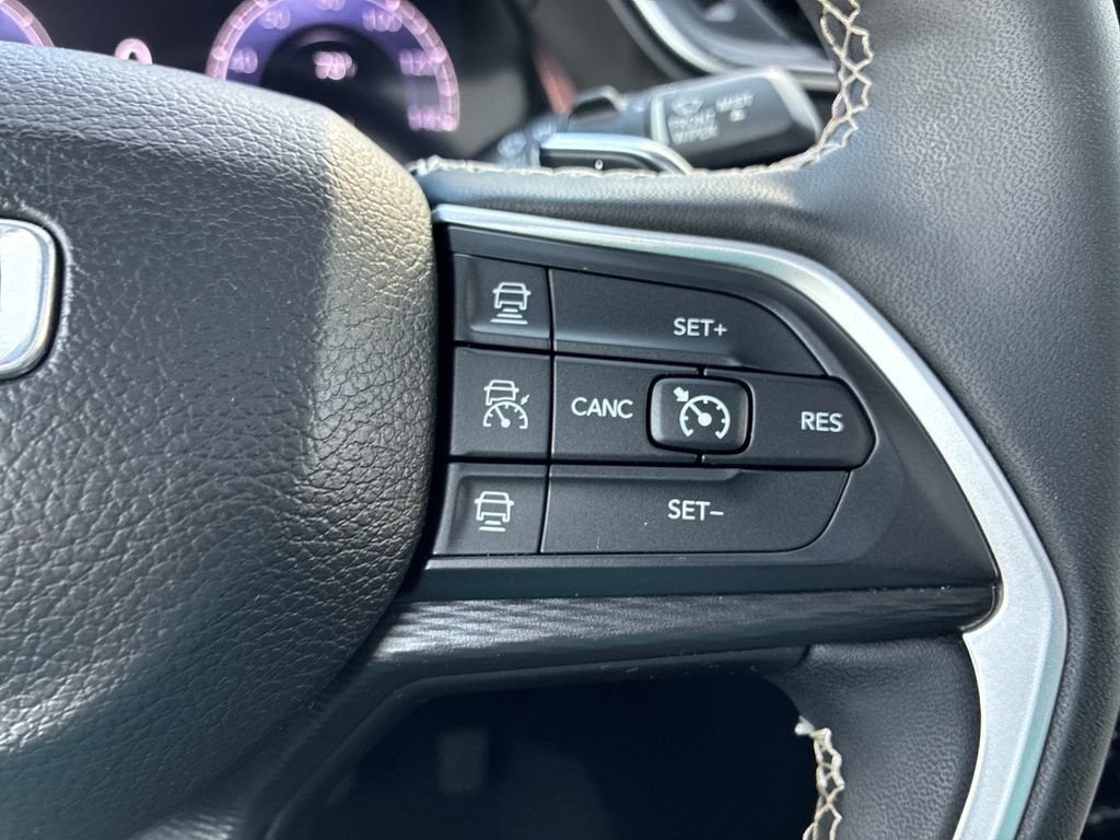 Used 2023 White Jeep Altitude X image 23