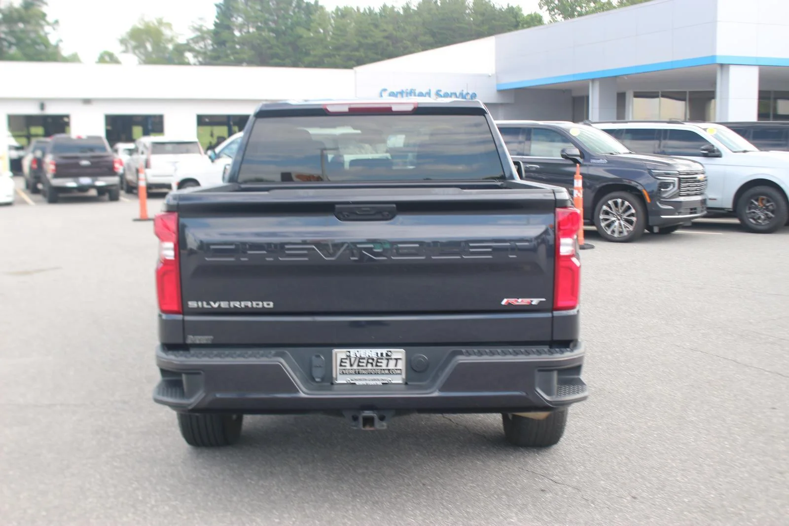 Used 2024 Dark Ash Metallic Chevrolet RST image 7