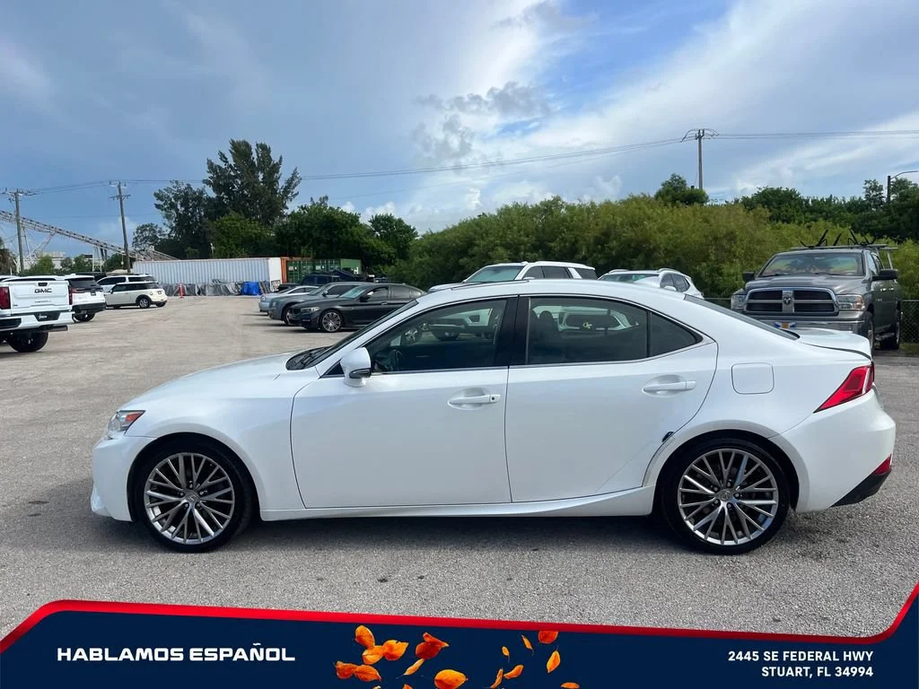 Used 2015 White Lexus 4dr Sport Sdn AWD image 4
