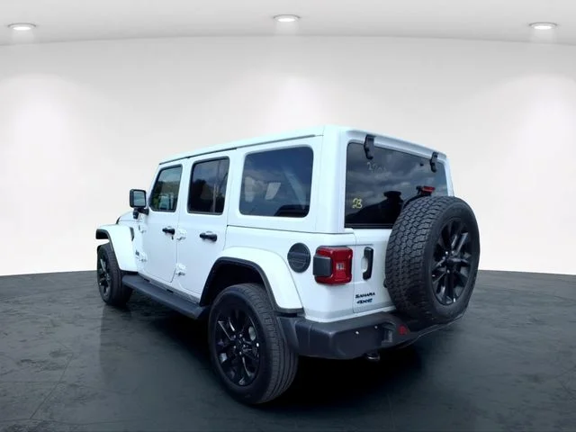 Used 2025 White Jeep Sahara 4xe image 20