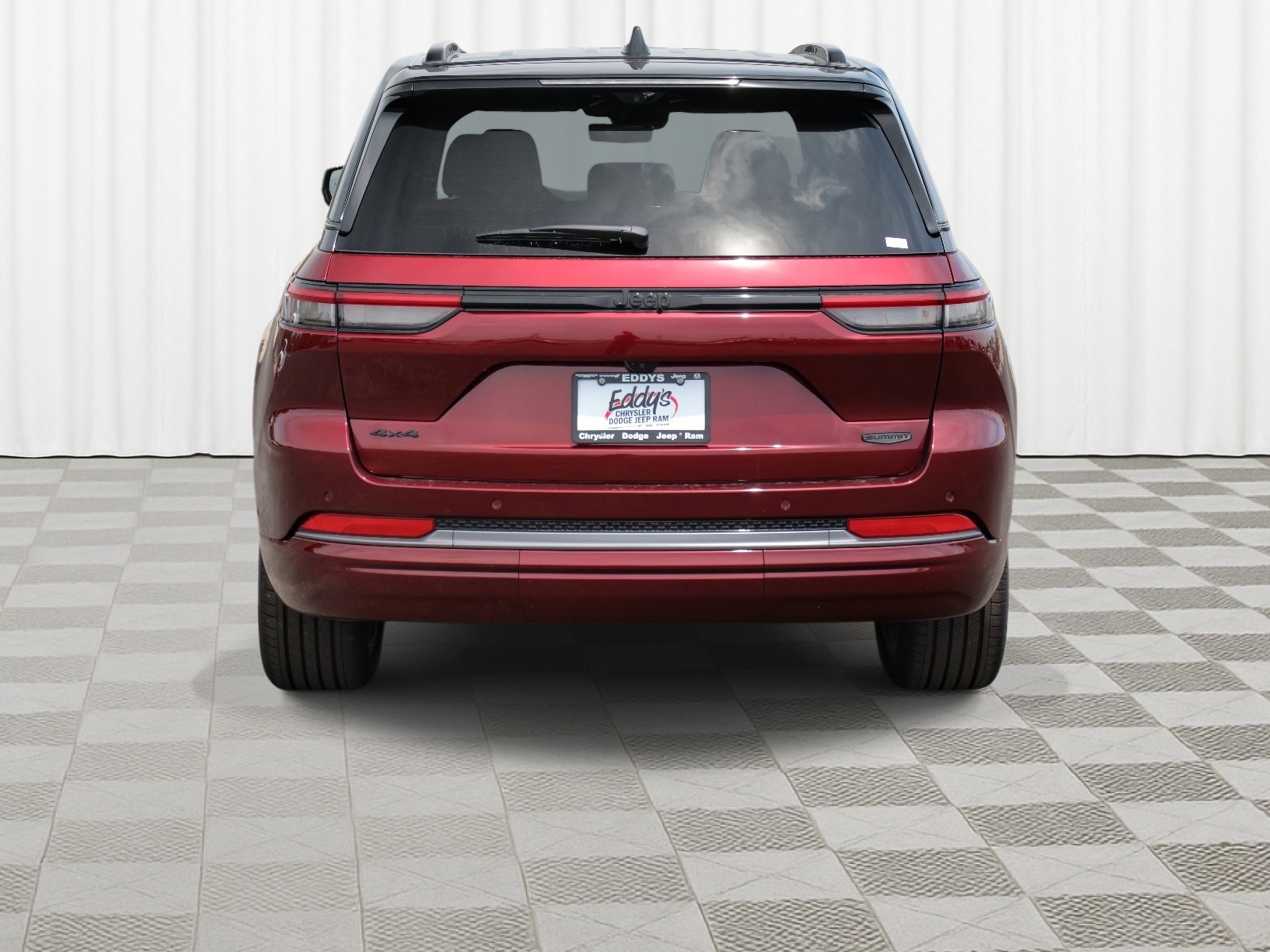 New 2026 Velvet Red Pearl-Coat Exterior Paint Jeep Summit image 37