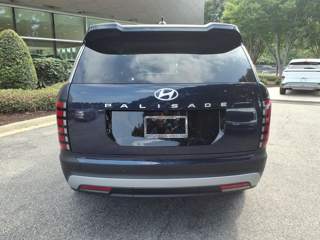 New 2026 Classy Blue Pearl Hyundai SE FWD image 7