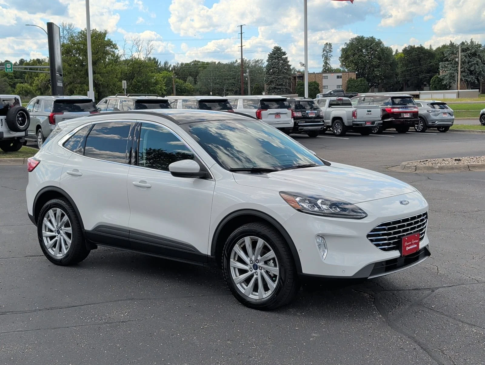 Used 2022 Ford Escape Titanium with VIN 1FMCU9J96NUB60950 for sale in White Bear Lake, Minnesota