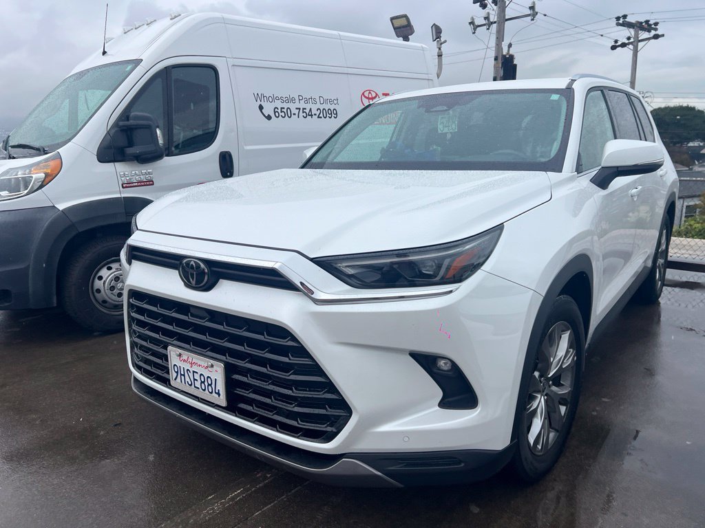 Used 2024 Off-white Toyota Limited image 21