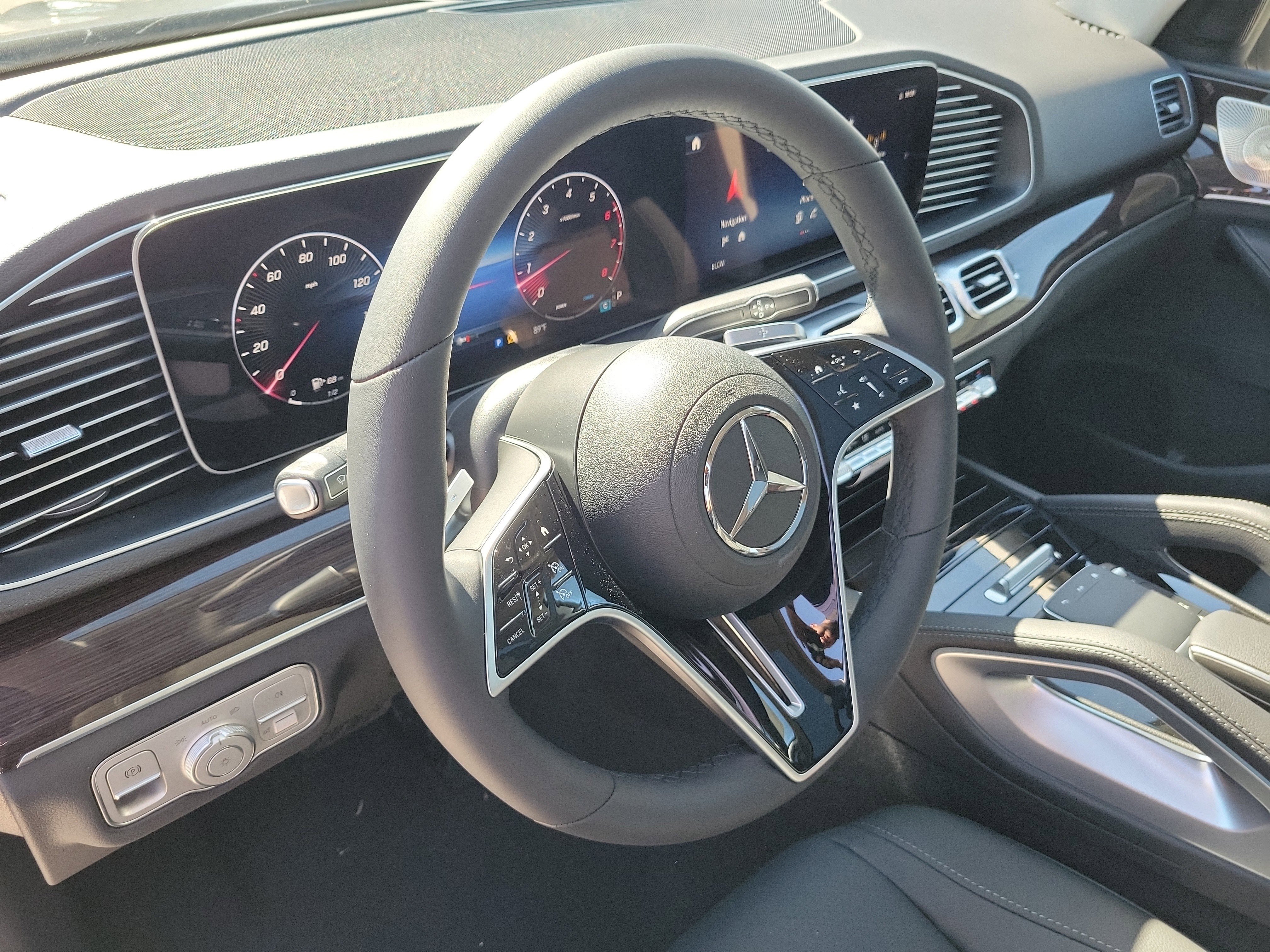 New 2026 Black Mercedes-Benz GLE 450 image 24