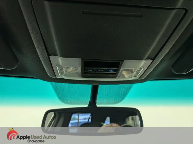 Used 2011 Silver Ford XLT image 25