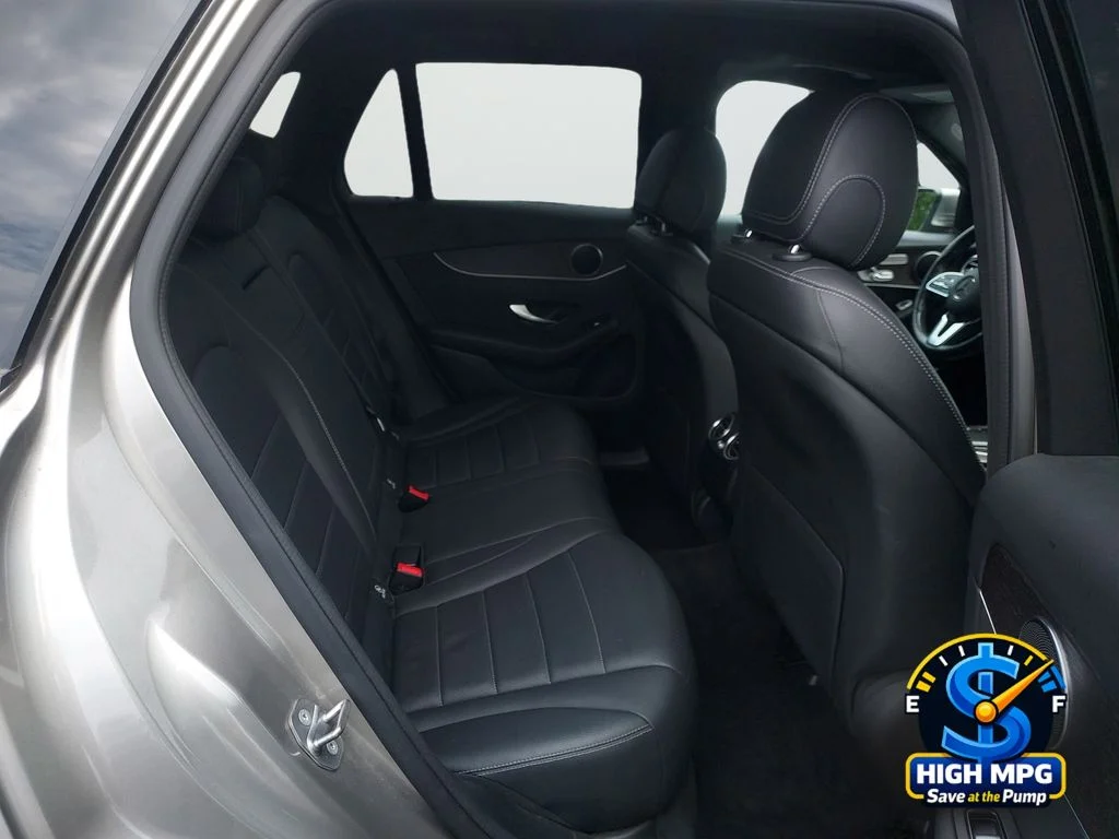 Used 2020 Silver Mercedes-Benz GLC 300 image 26