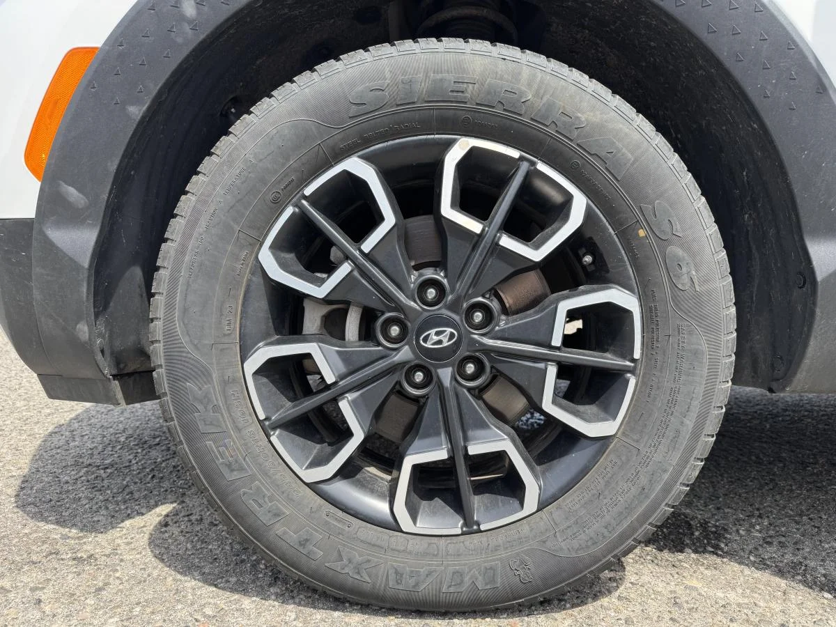 Used 2024 White Hyundai Preferred image 18