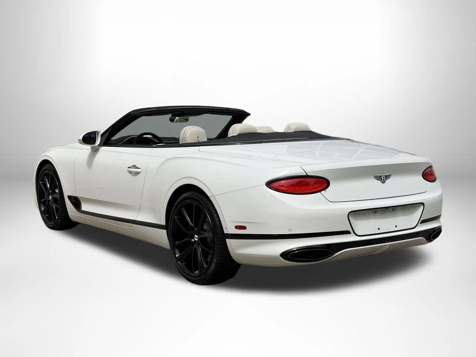 Used 2020 Glacier White Bentley  image 3