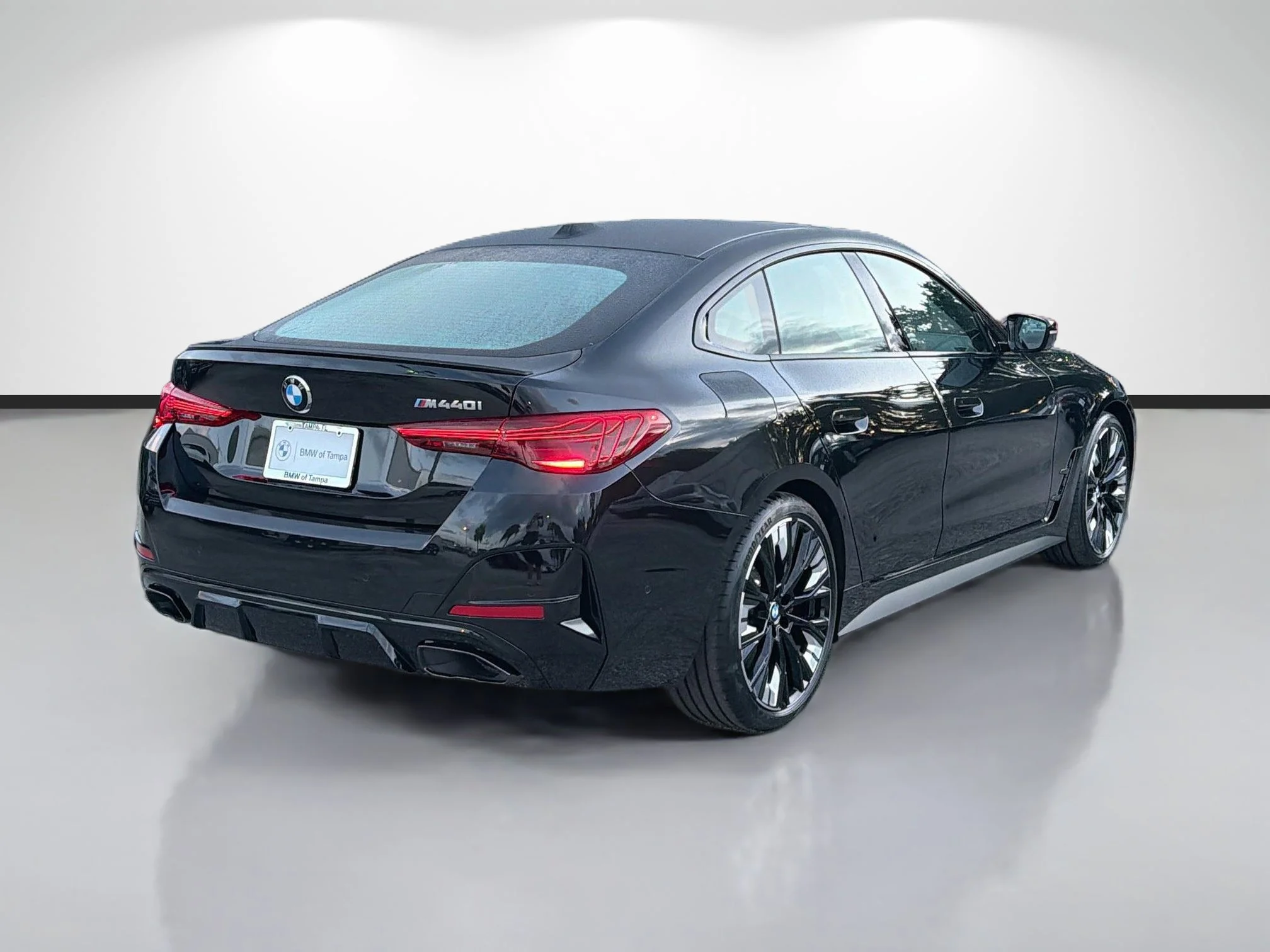 New 2027 Black Sapphire Metallic BMW M440i image 3