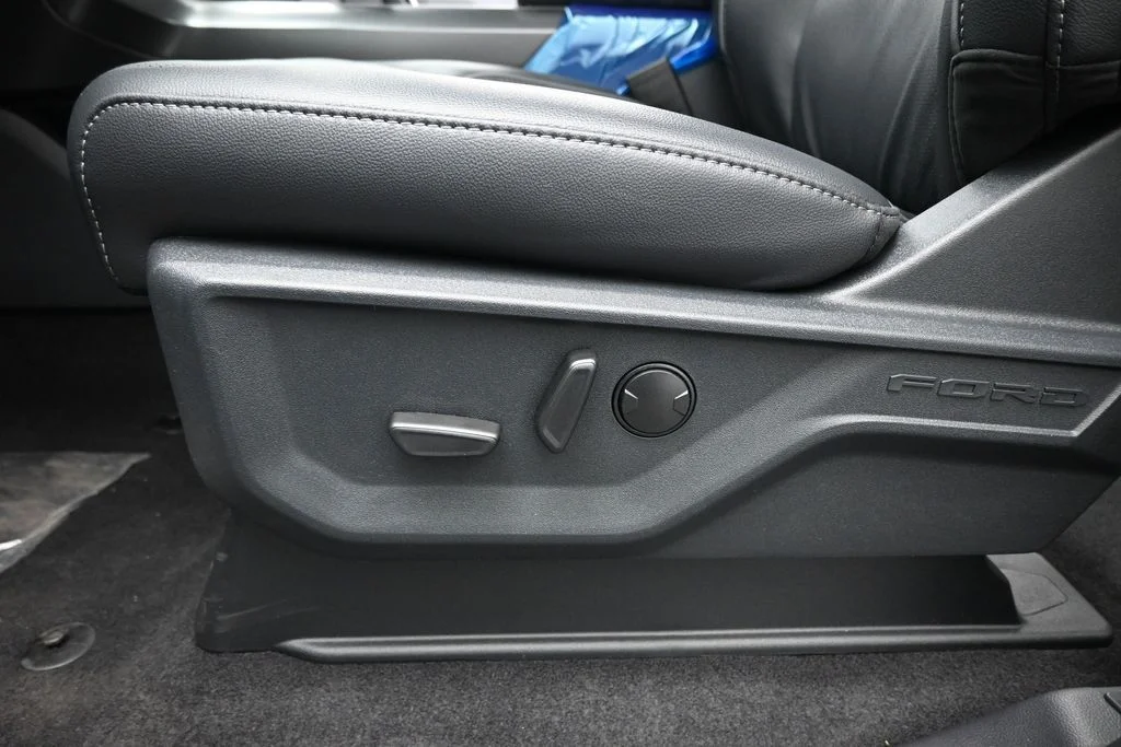 New 2026 Avalanche Ford Lariat image 10