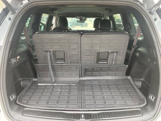 Used 2025 Silver Zynith Jeep Limited image 25