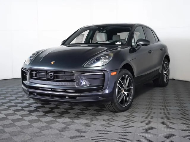 2026 Porsche Macan 