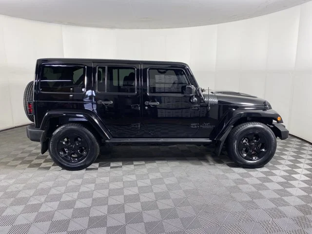 Used 2015 Black Jeep Unlimited Sahara image 5