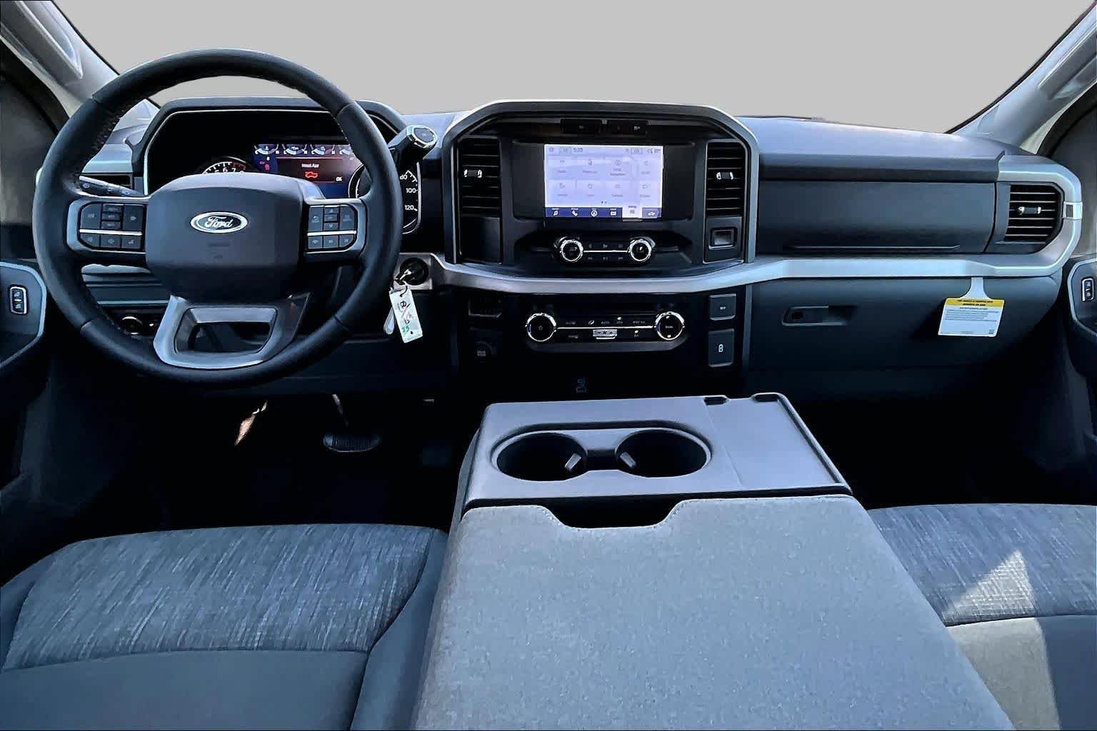 Used 2023 Agate Black Ford XLT image 16