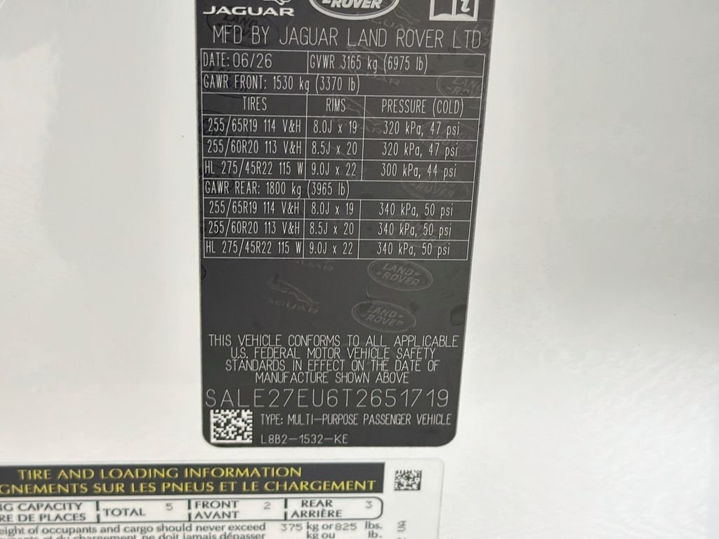 New 2026 Fuji White Land Rover X-Dynamic SE image 34