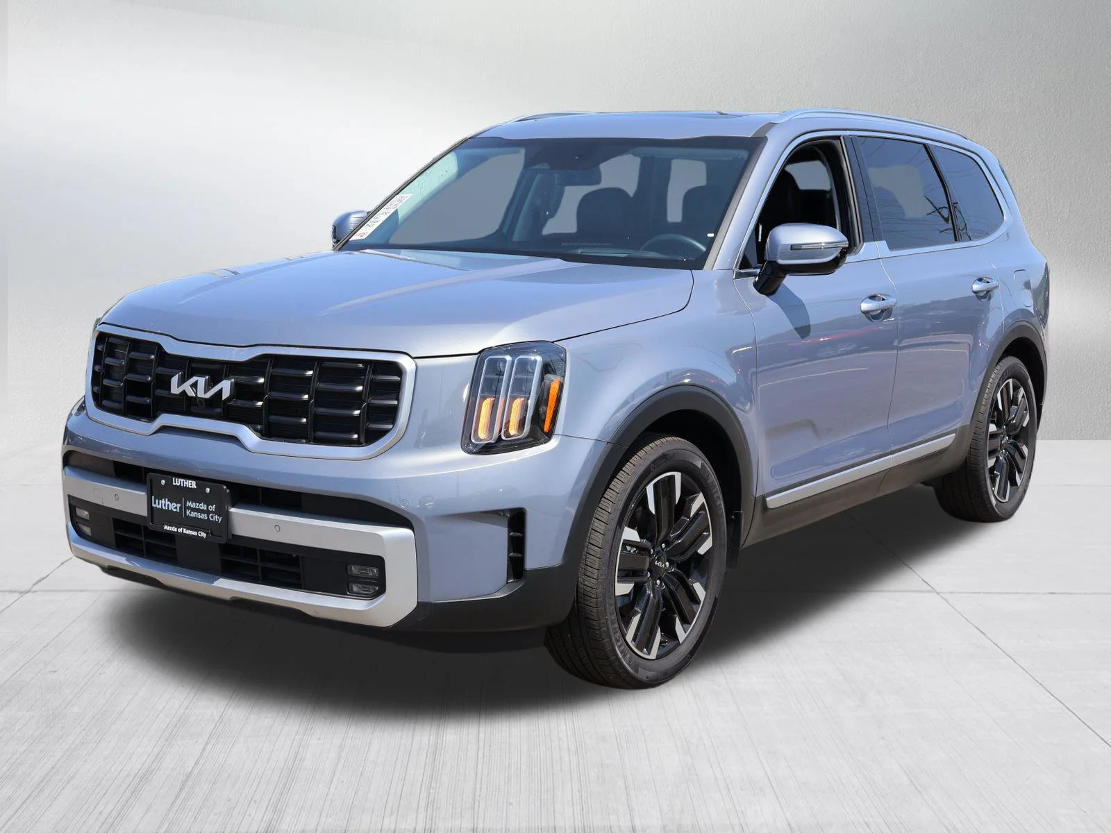 Used 2024 Kia Telluride SX Prestige with VIN 5XYP5DGC4RG504159 for sale in Kansas City