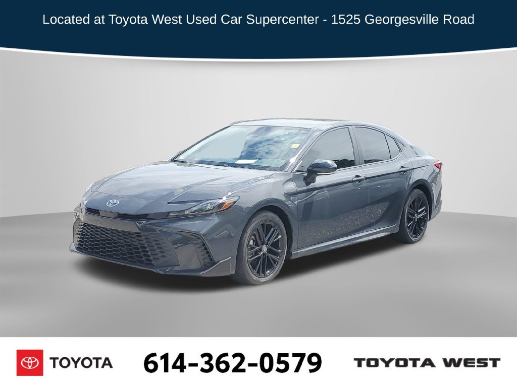 Used 2026  Toyota SE image 1